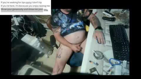 pini_z online show from January 10, 2025, 9:20 pm