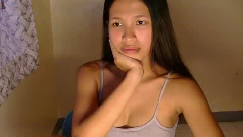Snapshot of pink_bubbles011 chatting on June 20, 2026, 7:33 am pink_bubbles011 online show from June 20, 2026, 7:33 am