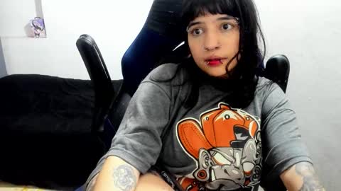 weedcandy ig y twitter xpink dustt online show from October 12, 2025, 5:23 pm