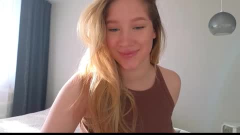   online show from October 12, 2025, 3:05 am