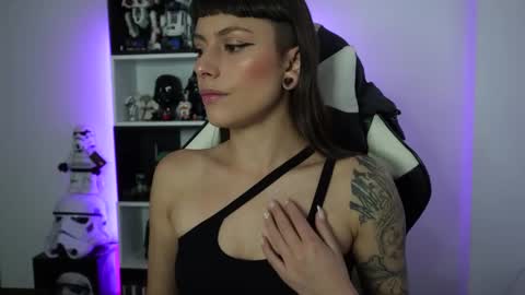 Emily online show from June 2, 2026, 6:54 pm