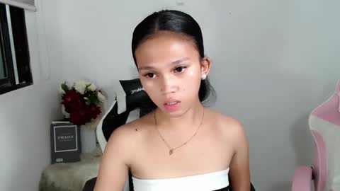 pinkdollbaby_ online show from April 25, 2026, 1:03 pm