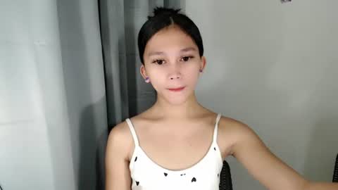 pinkdollbaby_ online show from June 30, 2026, 4:35 am