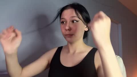 pinkdollylovv online show from May 10, 2026, 9:42 pm