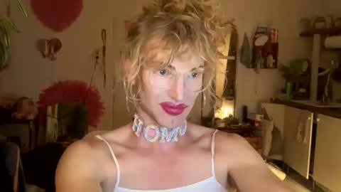 pinkfag online show from September 10, 2025, 7:03 pm