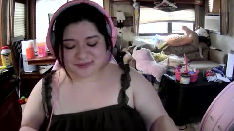PinkGoddess online show from April 17, 2026, 8:23 pm