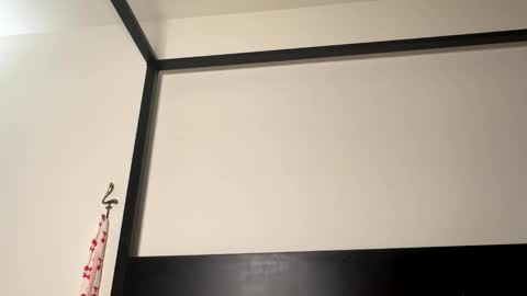 pinkkblossomm online show from April 11, 2026, 7:45 am