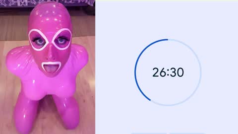 pinklatexgurl online show from February 20, 2026, 12:51 am