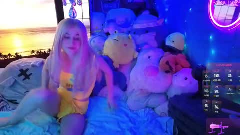 Gwenie online show from October 7, 2025, 10:29 pm