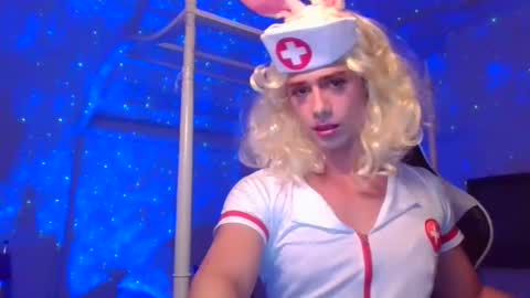 Snapshot of pinkpillbambi chatting on January 13, 2025, 10:35 pm pinkpillbambi online show from January 13, 2025, 10:35 pm