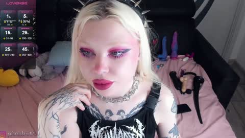 Helen Goat online show from December 7, 2024, 2:57 pm