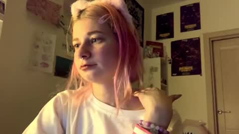 Snapshot of pinkvampire chatting on October 9, 2025, 8:51 pm Sara online show from October 9, 2025, 8:51 pm