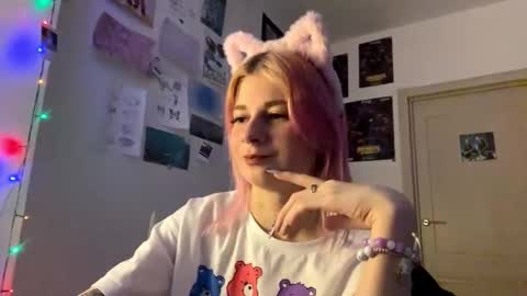 Snapshot of pinkvampire chatting on October 10, 2025, 9:25 pm Sara online show from October 10, 2025, 9:25 pm