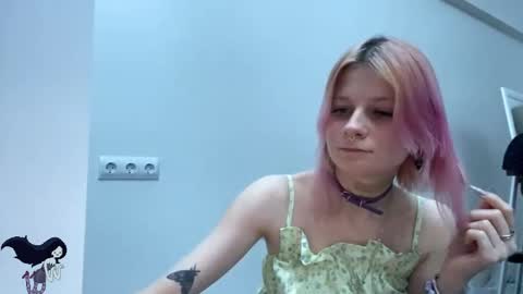 Snapshot of pinkvampire chatting on October 23, 2025, 9:24 pm Sara online show from October 23, 2025, 9:24 pm