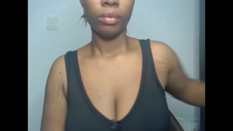 Snapshot of pinkxsugar chatting on October 6, 2025, 9:29 am pinkxsugar online show from October 6, 2025, 9:29 am