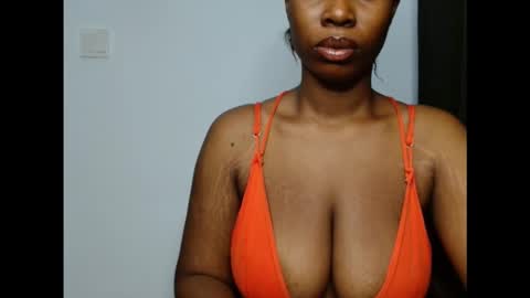 Snapshot of pinkxsugar chatting on October 13, 2025, 9:42 am pinkxsugar online show from October 13, 2025, 9:42 am