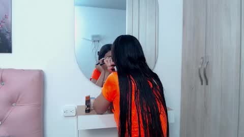 pinky_f00x online show from December 20, 2025, 7:21 pm