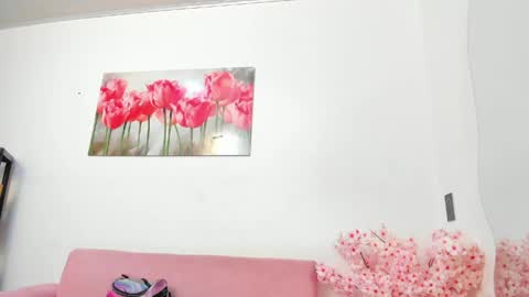 pinky_f00x online show from June 2, 2026, 7:38 pm
