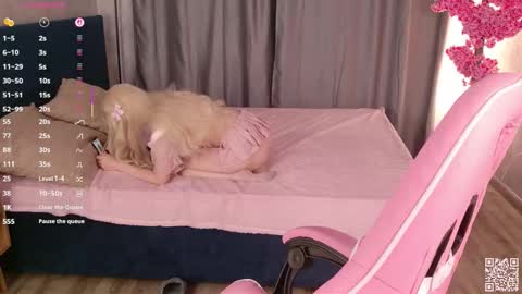 Snapshot of pinky_p1e69 chatting on September 28, 2025, 9:09 pm Elis online show from September 28, 2025, 9:09 pm