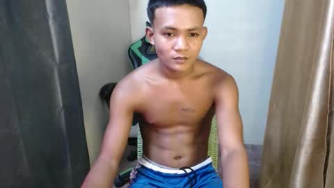 Snapshot of pinoy_fucker18 chatting on April 9, 2026, 4:12 am pinoy_fucker18 online show from April 9, 2026, 4:12 am