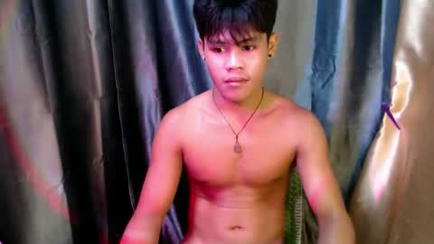 pinoy_shyboy69 online show from April 25, 2026, 7:44 am