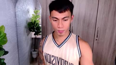 Snapshot of pinoymilker chatting on October 15, 2025, 10:26 am ethan online show from October 15, 2025, 10:26 am