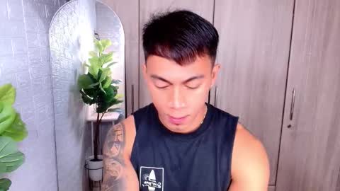 Snapshot of pinoymilker chatting on October 26, 2025, 2:06 am ethan online show from October 26, 2025, 2:06 am