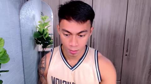 Snapshot of pinoymilker chatting on October 27, 2025, 2:04 am ethan online show from October 27, 2025, 2:04 am