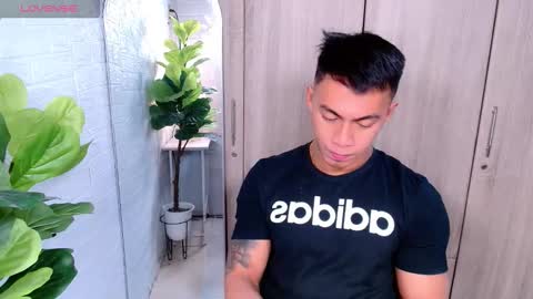 Snapshot of pinoymilker chatting on December 2, 2025, 6:41 am ethan online show from December 2, 2025, 6:41 am