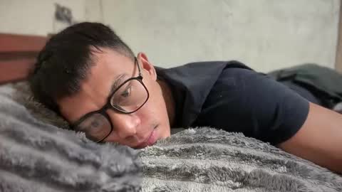 ethan online show from December 19, 2025, 2:46 pm