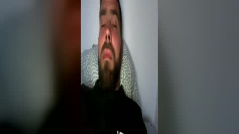 pinzarumarian70 online show from July 3, 2026, 8:04 pm