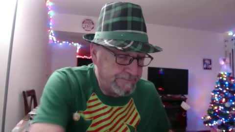 Snapshot of pipewizard chatting on December 21, 2024, 12:42 am pipewizard online show from December 21, 2024, 12:42 am