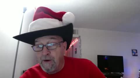 Snapshot of pipewizard chatting on December 22, 2024, 12:07 am pipewizard online show from December 22, 2024, 12:07 am