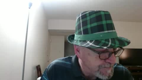 Snapshot of pipewizard chatting on January 16, 2025, 11:37 pm pipewizard online show from January 16, 2025, 11:37 pm