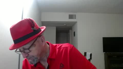 Snapshot of pipewizard chatting on February 15, 2025, 12:04 am pipewizard online show from February 15, 2025, 12:04 am