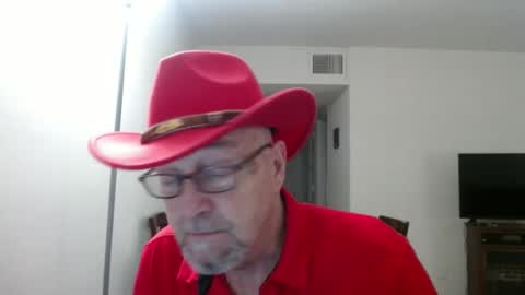 Snapshot of pipewizard chatting on February 24, 2025, 11:41 pm pipewizard online show from February 24, 2025, 11:41 pm