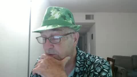 Snapshot of pipewizard chatting on September 23, 2025, 10:57 pm pipewizard online show from September 23, 2025, 10:57 pm