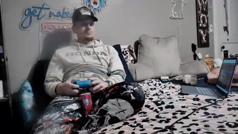 pippylongdickin online show from February 24, 2026, 7:56 pm
