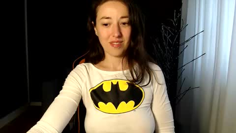 piscesgirl06 online show from November 18, 2025, 5:45 am