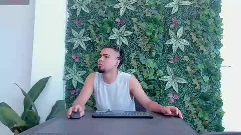 PittAndLunaa69 online show from April 19, 2026, 12:37 pm