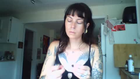 pixiecatfairy online show from July 25, 2026, 7:44 pm