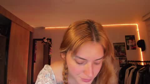 pixie online show from January 8, 2025, 2:25 am