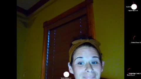 PixieLuxXx online show from May 11, 2026, 10:54 am