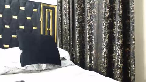 pixietease1 online show from February 18, 2026, 5:20 pm