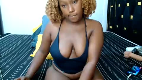 Snapshot of pixietease1 chatting on July 17, 2026, 10:25 pm pixietease1 online show from July 17, 2026, 10:25 pm
