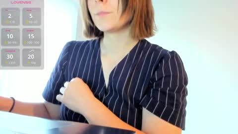 Horny Cats who Want Pizza online show from July 10, 2026, 12:59 am