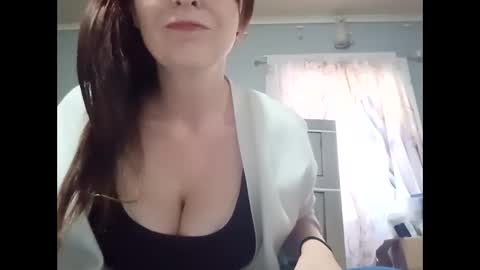 pizzedwife online show from December 3, 2024, 10:18 pm