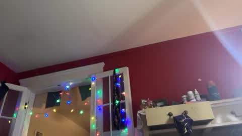 Snapshot of platinum1998 chatting on October 1, 2025, 8:09 am Platinum 3 online show from October 1, 2025, 8:09 am