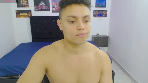 Snapshot of playboy_sex6 chatting on December 1, 2024, 4:40 pm PETER online show from December 1, 2024, 4:40 pm