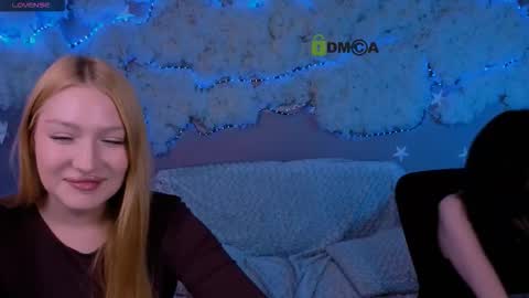 Sophie online show from March 9, 2026, 8:57 pm